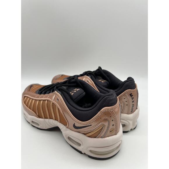 Nike Women's Air Max Tailwind IV Metallic Bronze CT1184-900 Size 9.5 - Picture 10 of 12